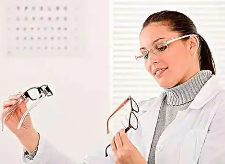 日照眼镜学校分享什么是角膜映光法